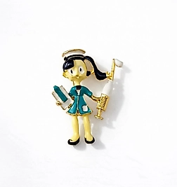 Sevimli Hemşire Figür Broş