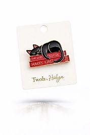 Kitap Üzerinde Kedi Figürlü Broş